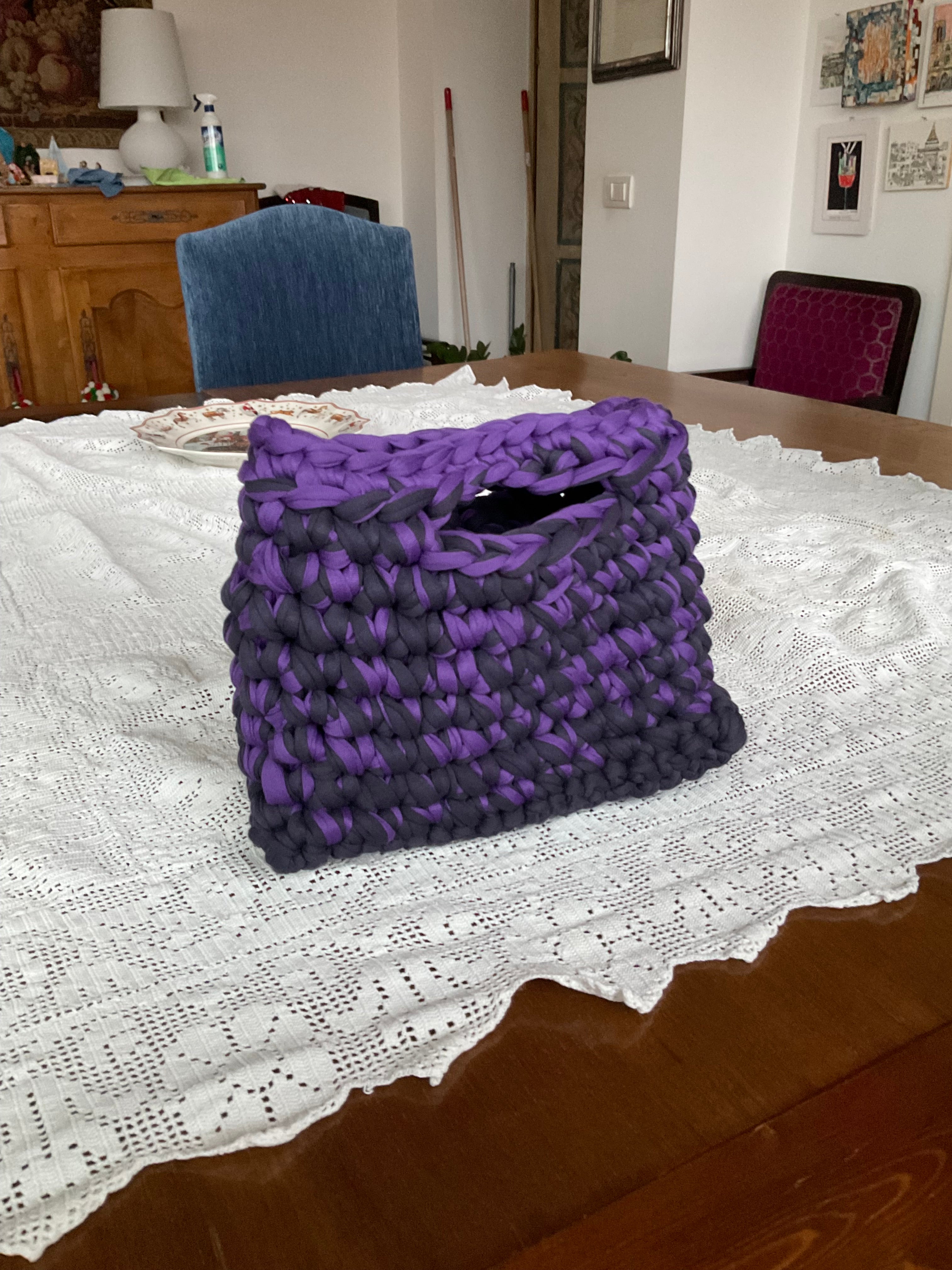 Borsa blu e viola fatta a mano